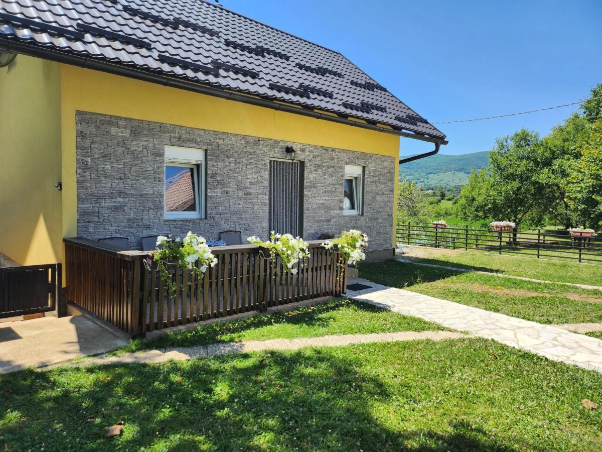 Apartment & Room Toma Smoljanac Buitenkant foto