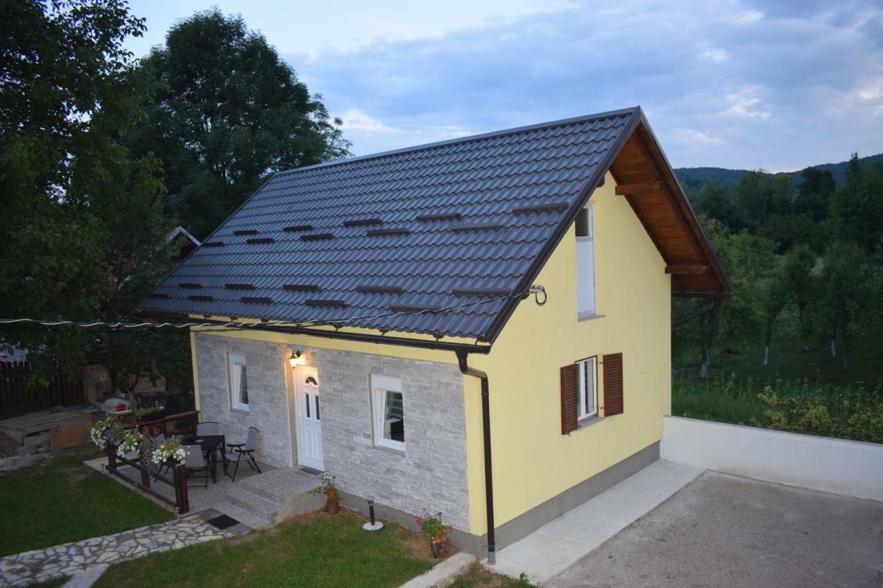 Apartment & Room Toma Smoljanac Buitenkant foto